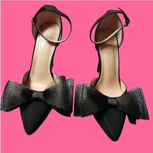 Pointed Toe Heels With Tulle Bow Detail & Ankle Strap Elegant Women Blck Size 37